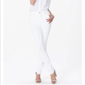NYDJ Marilyn Straight Jeans In Petite